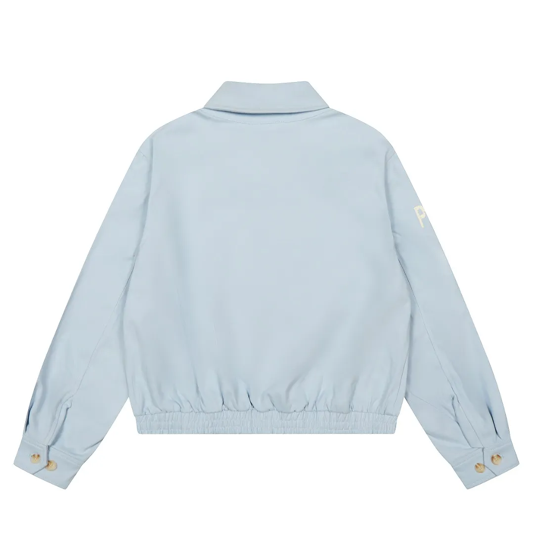 P300 top quality" Style number: 8101# (not off the shelves all year round) [Ralph Lauren/Ralph Lauren old cadre pony embroidered armband POLO jacket] ✅Ralph Lauren Ralph Lauren classic basic American retro old cadre goddess style jacket ✅Pure cotton high-gram heavy wash, soft, comfortable and tangible, upright and textured ✅Customized Vintage bronze double-open zipper head to restore the same quality as the cabinet version ✅This style: White/khaki color. There are waist patterns inside the threads of the collar and cuffs. Please note~ ✅Retro versatile jacket. The upper body is very flattering. Versatile model YYDS~ ✅Versatile for daily wear and work wear. ✅The upper body is simple and easy to wear. A must-have for goddess ootd. Good-looking clothes are never too picky. A must-have in the goddess' wardrobe. Size: S-XL. Color: White, yellow, red, navy, khaki, pink, light blue, olive green.